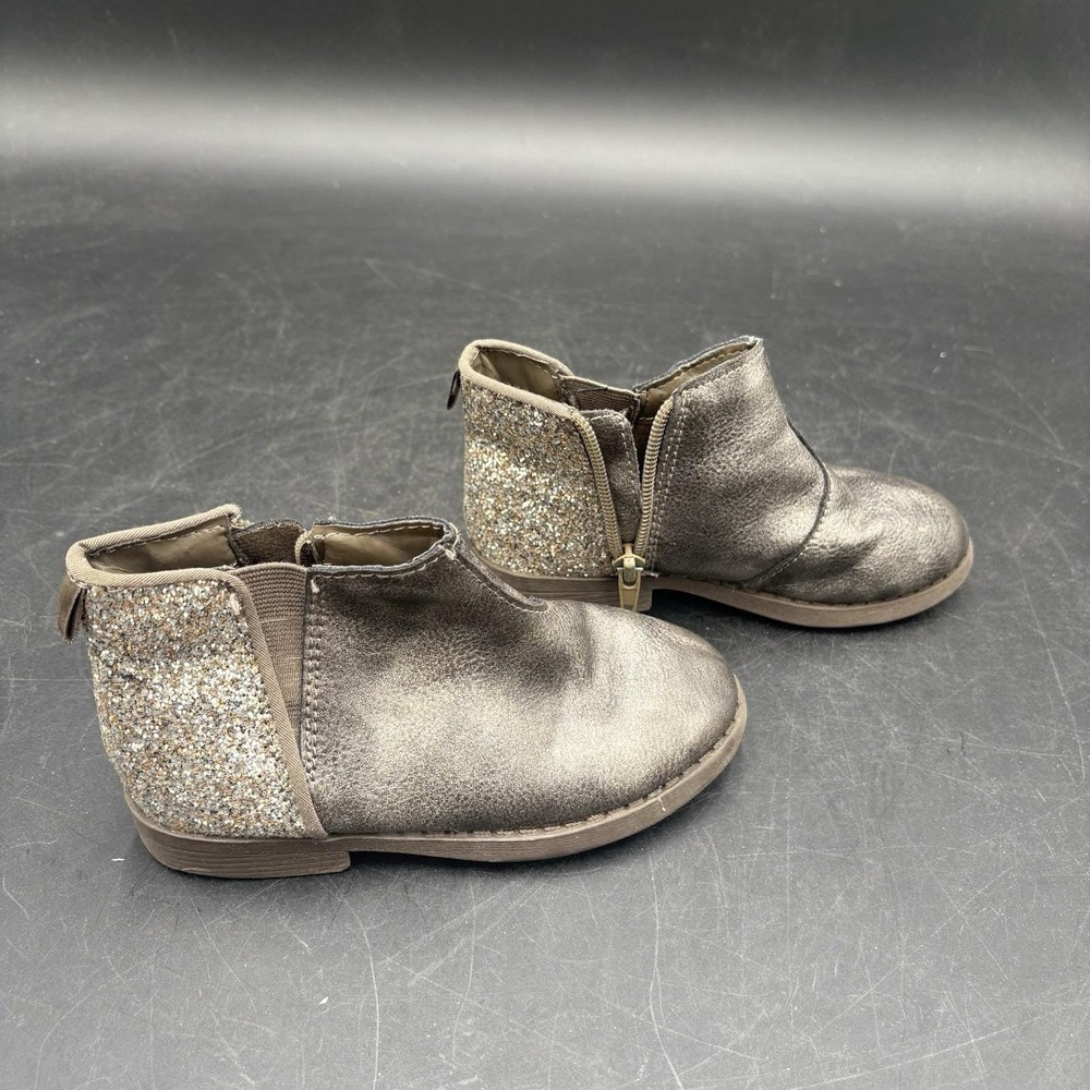 Toddler Girls OshKosh Brand Gray & Silver Ankle Boot Size 10